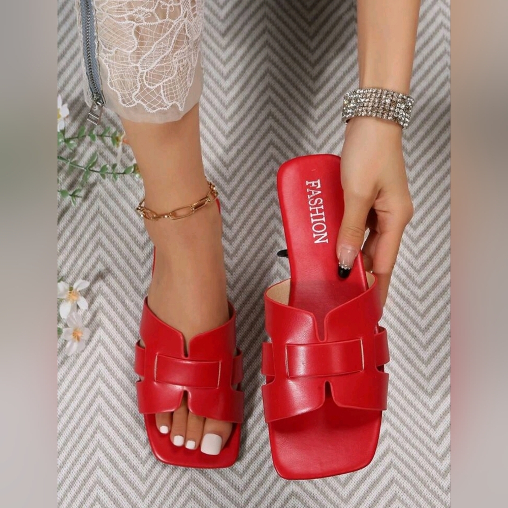 NEW Red Sandals Size 7.5